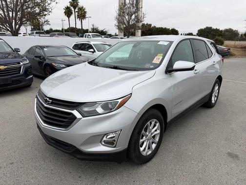 Silver Ice Metallic 2020 Chevrolet Equinox 2LT