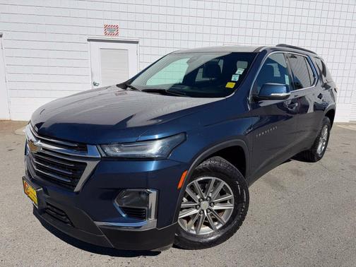 Blue Metallic 2023 Chevrolet Traverse LT Cloth