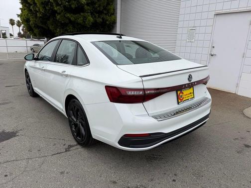 White Pearl 2026 Volkswagen Jetta 1.5T SE