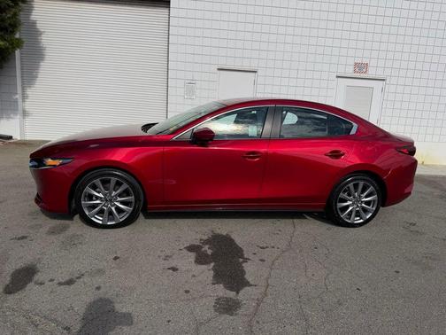 Soul Red Crystal Metallic 2023 Mazda Mazda3 FWD w/Preferred Package