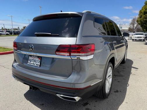 Platinum Gray Metallic 2021 Volkswagen Atlas 3.6 V6 SEL