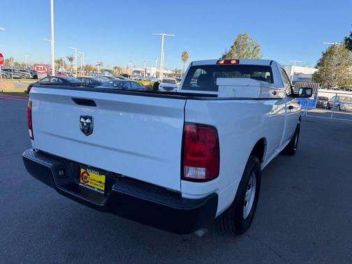 Bright White Clearcoat 2022 RAM 1500 Classic Tradesman