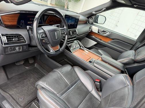 Black Metallic 2022 Lincoln Navigator L Black Label