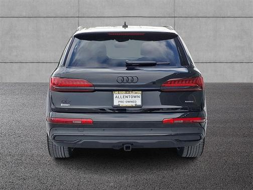 2023 Audi Q7 55 Premium