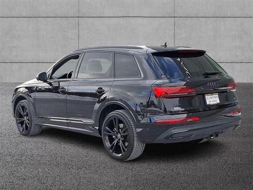 2023 Audi Q7 55 Premium