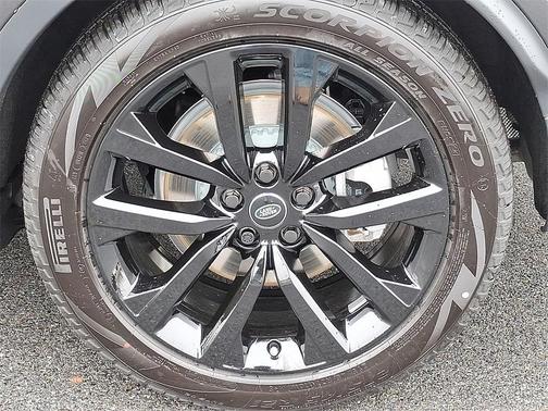 2026 Land Rover Discovery S