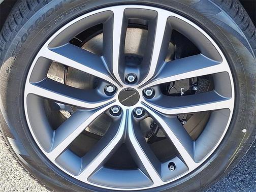 2026 Land Rover Range Rover SE