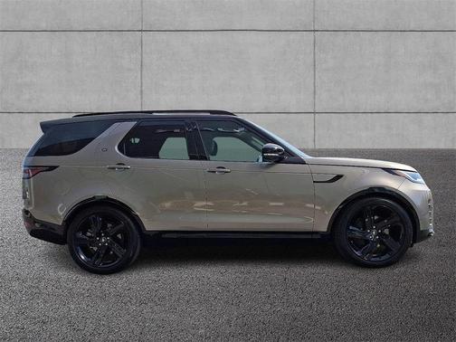 2024 Land Rover Discovery P360 Dynamic SE