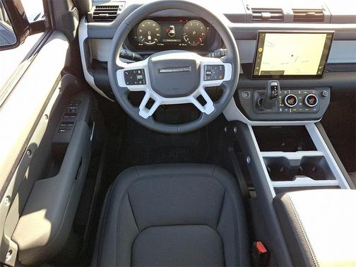 2025 Land Rover Defender P400 S