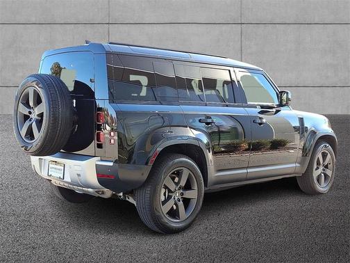 2025 Land Rover Defender P400 S