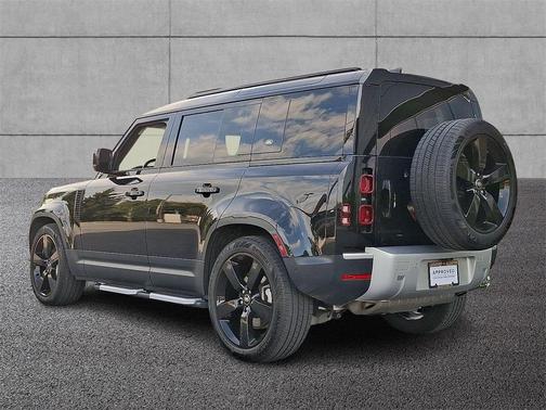 2023 Land Rover Defender 110 SE