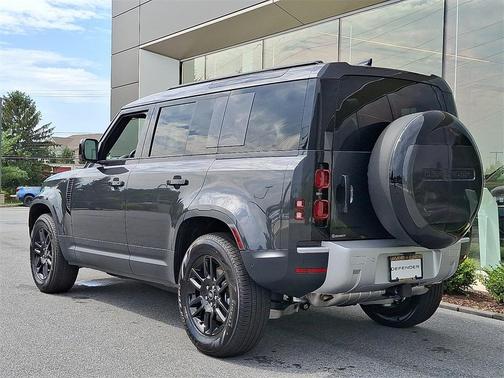 2025 Land Rover Defender P400 S