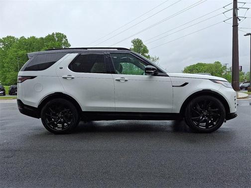 2024 Land Rover Discovery P360 Dynamic SE