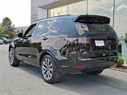 2025 Land Rover Discovery P360 Dynamic SE
