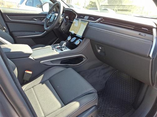 2026 Jaguar F-PACE P250 R-Dynamic S