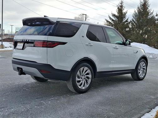 2026 Land Rover Discovery S