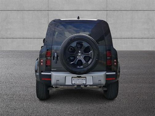 2025 Land Rover Defender P400 S