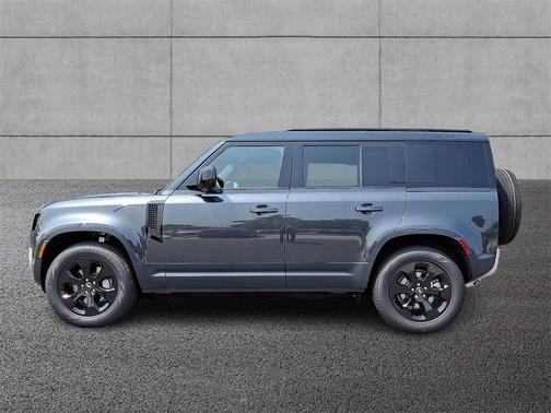 2025 Land Rover Defender P400 S