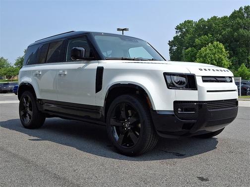 2025 Land Rover Defender P400 X-Dynamic SE