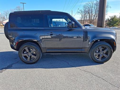 2023 Land Rover Defender 90 X-Dynamic SE