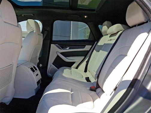 2025 Jaguar F-PACE P250 R-Dynamic S