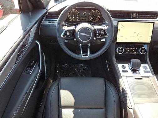 2026 Jaguar F-PACE P250 R-Dynamic S
