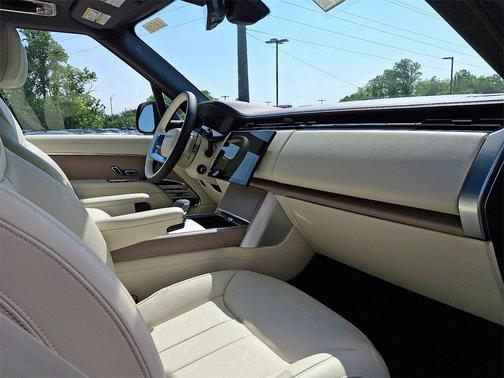 2025 Land Rover Range Rover AUTOBIOGRAPHY
