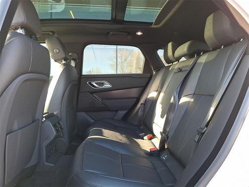 2026 Land Rover Range Rover Velar P250 Dynamic SE