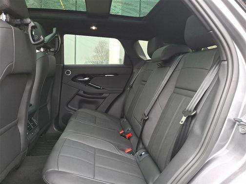 2026 Land Rover Range Rover Evoque Dynamic SE