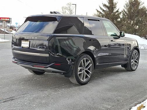 2026 Land Rover Range Rover P400 SE