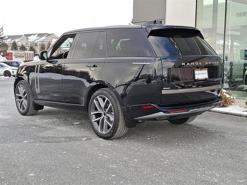 2026 Land Rover Range Rover P400 SE