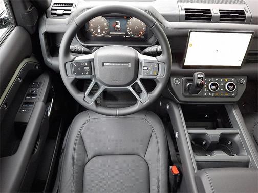 2025 Land Rover Defender P400 S