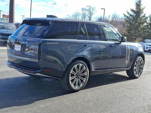 2026 Land Rover Range Rover SE