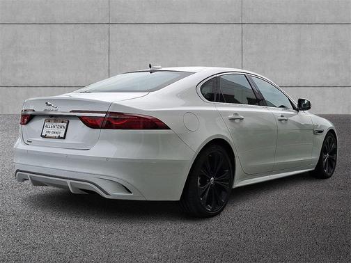2024 Jaguar XF R-Dynamic SE