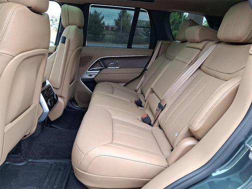 2025 Land Rover Range Rover P530 SE