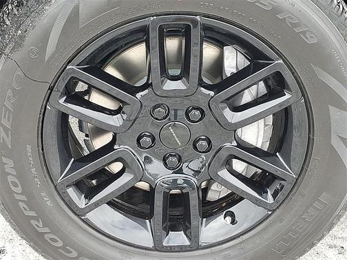 2026 Land Rover Defender 110 X-Dynamic SE