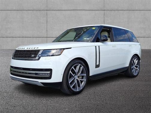 2025 Land Rover Range Rover P550e SE