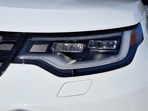 2024 Land Rover Discovery P360 Dynamic SE