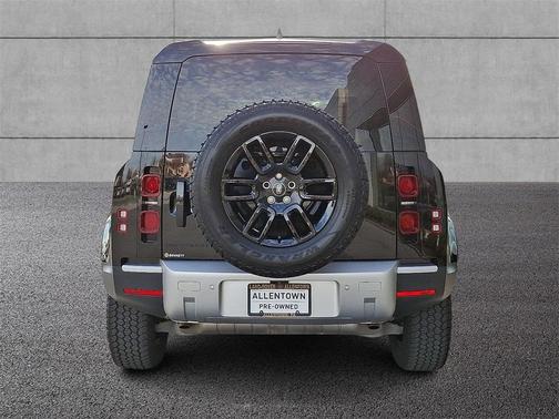 2025 Land Rover Defender P300