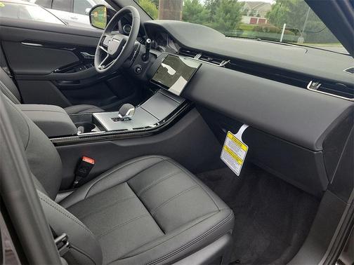 2025 Land Rover Range Rover Evoque Core S