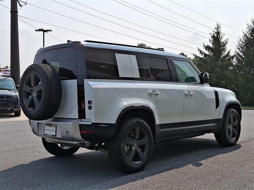 2025 Land Rover Defender P300