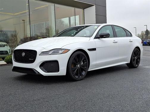 2024 Jaguar XF R-Dynamic SE