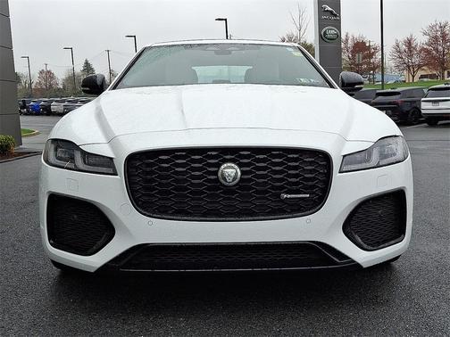 2024 Jaguar XF R-Dynamic SE