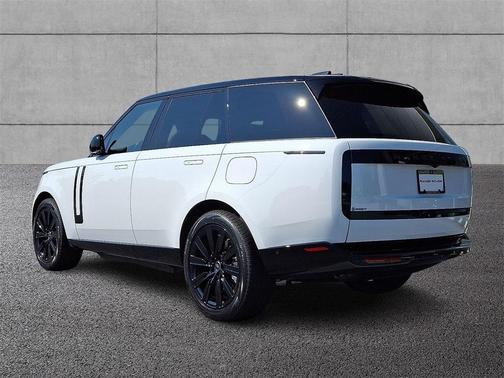 2025 Land Rover Range Rover P550e SE