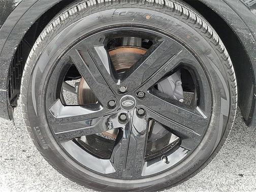 2026 Land Rover Discovery 