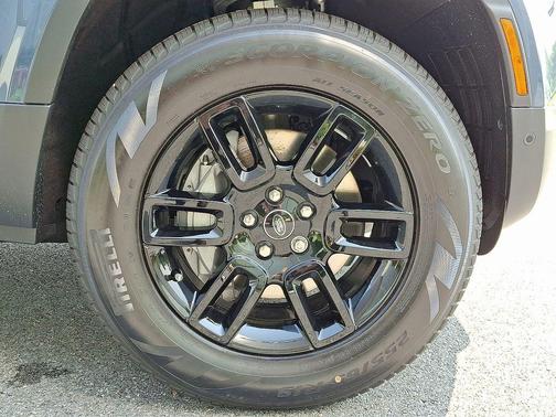 2025 Land Rover Defender P400 S