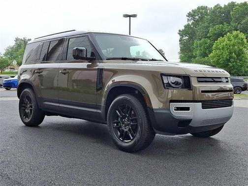 2025 Land Rover Defender P400 S