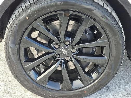 2026 Land Rover Discovery GEMINI EDITION