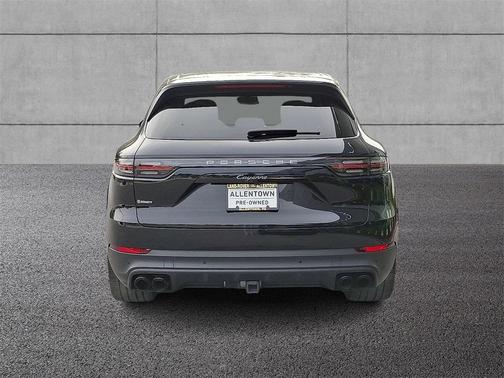 2023 Porsche Cayenne Platinum Edition