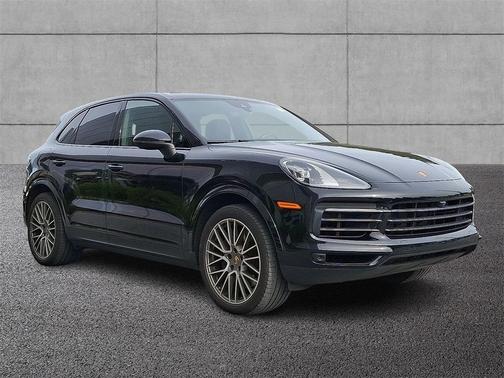2023 Porsche Cayenne Platinum Edition